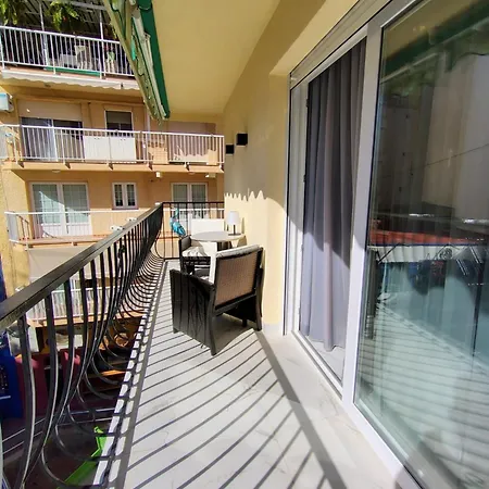 Oasis - Palm Old Town Ii Apartment
